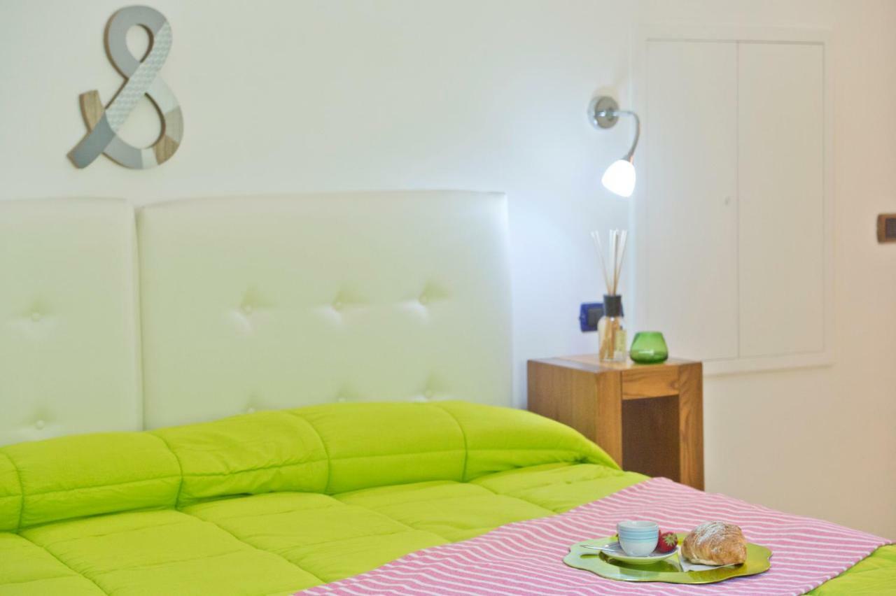 Appartamenti Aria Di Verde อาเจโรลา ภายนอก รูปภาพ